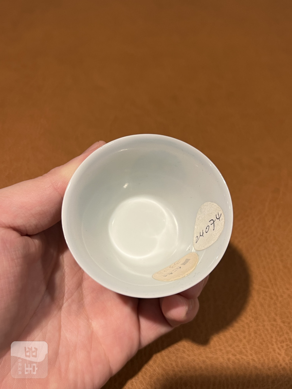 清雍正 斗彩团花纹马蹄杯 - 图7